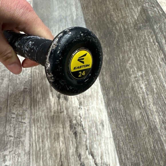 Easton Official Teeball Black Bat, Model TB13SP, 24”, 11oz - Picture 6 of 7